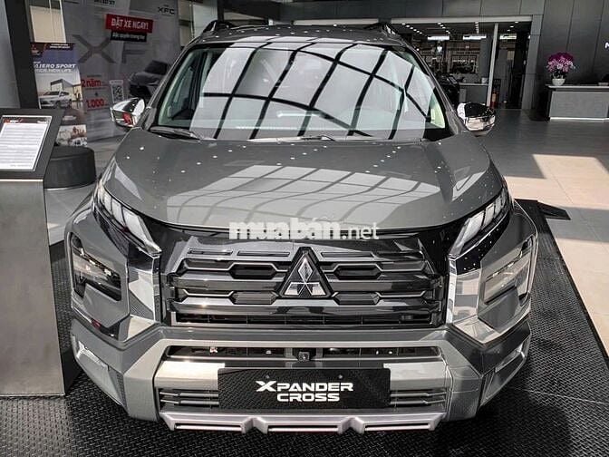 MITSU XPANDER CROSS MY 25 GIẢM HƠN 100TR TIỀN MẶT