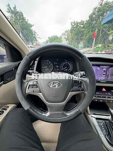 Hyundai Elantra 2019 1.6AT - 80000 km