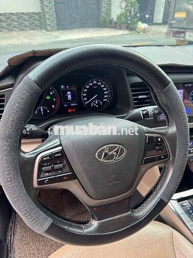 Hyundai Elantra 2019 1.6AT - 80000 km