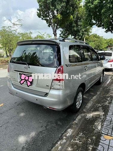 Toyota Innova 2.0  2010 V máy số zin rất đẹp.