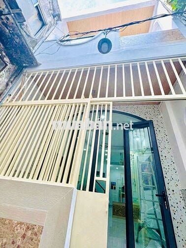 52/8 Duy Tân cách HXH 15m - DT đất 38m2, 3.6 x 12 - 3 tầng chỉ 5 tỷ