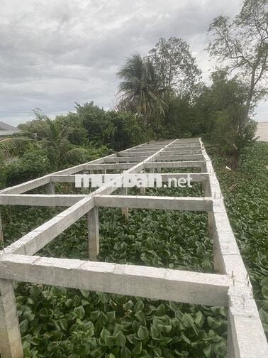Cần bán hoặc cho thuê mặt tiền sông ngay khu du lịch sinh thái