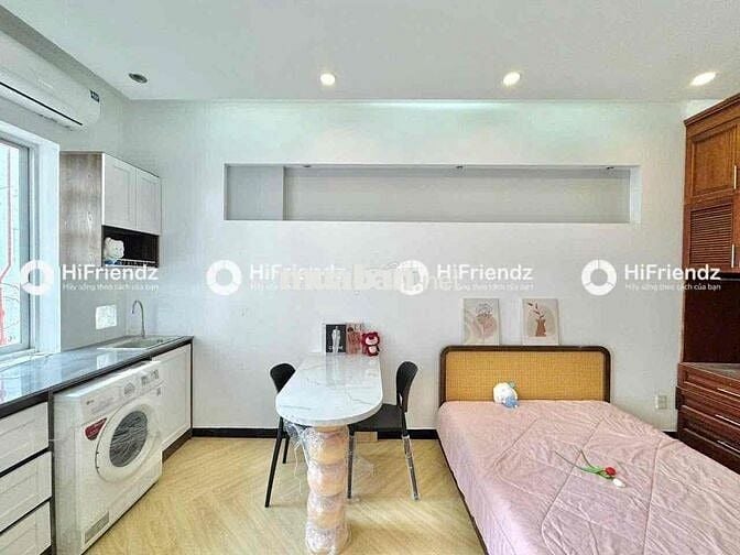 Căn Hộ Ban Công Máy Giặt Riêng Bình Thạnh Gần Chợ Bà Chiểu Hàng Xanh