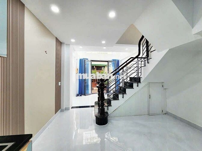NHÀ 5 TẦNG ĐẸP — TRẦN VĂN ƠN - PHƯỜNG TÂN SƠN NHÌ (4,2m x 9m)