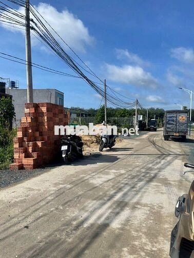 300m2 đất mặt tiền đường nhựa, xây trọ ngay KCN Becamex Chơn Thành