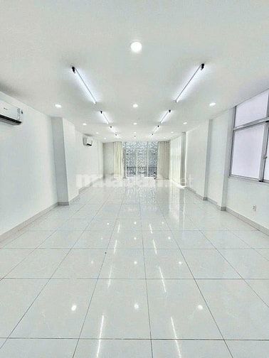 CHO THUÊ NHÀ MẶT TIỀN KINH DOANH ĐẮC ĐỊA ĐƯỜNG 3/2, QUẬN 10