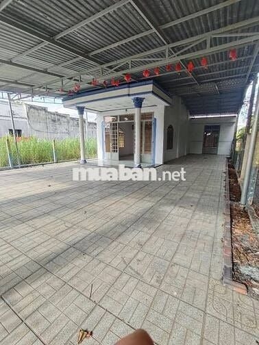 Cần bán gấp căn nhà ở 1/ Đ. Hồ Văn Tắng , Củ Chi 189m2 SHR giá 980tr