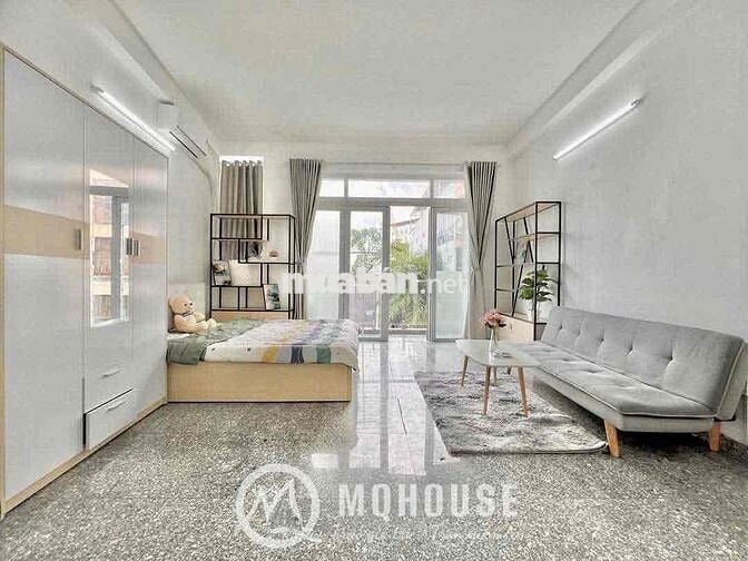 CHO THUÊ CĂN HỘ BAN CÔNG MỚI TOANH NGAY NGUYỄN TRÃI QUẬN 1 GIÁ RẺ T9