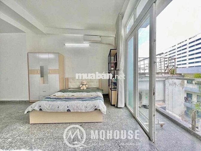 CHO THUÊ CĂN HỘ BAN CÔNG MỚI TOANH NGAY NGUYỄN TRÃI QUẬN 1 GIÁ RẺ T9