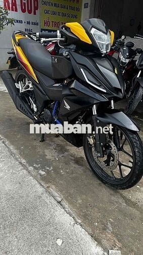 Honda Winner 150 vàng đen 2017 ( hỗ trợ góp )