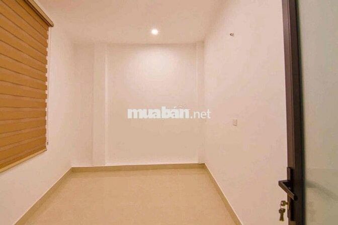 Cho thuê nhà mặt tiền, 120m sàn, 4p ngủ, đường Lê Thị Tính, Thanh Khê