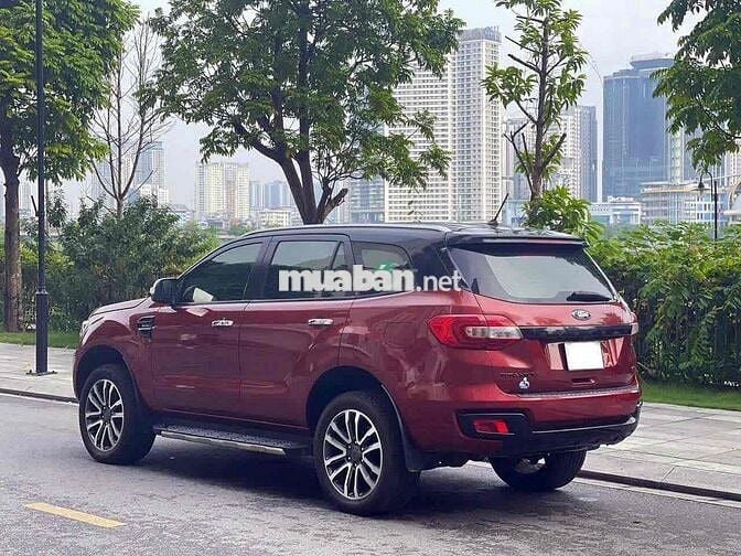 Ford Everest Titanium 2.0L 4x4 sx 2021 màu đỏ