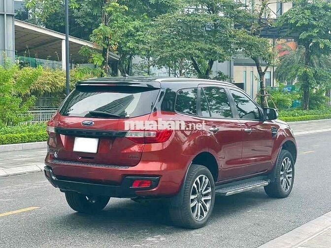 Ford Everest Titanium 2.0L 4x4 sx 2021 màu đỏ