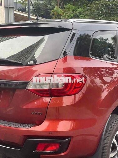 Ford Everest Titanium 2.0L 4x4 sx 2021 màu đỏ