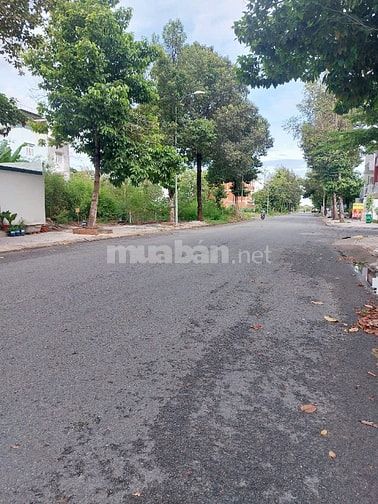 Bán đất  KDC số 1.P Thạnh Mỹ lợi .Quận 2.DT 8x17.5m(140m2)giá120tr/m2.