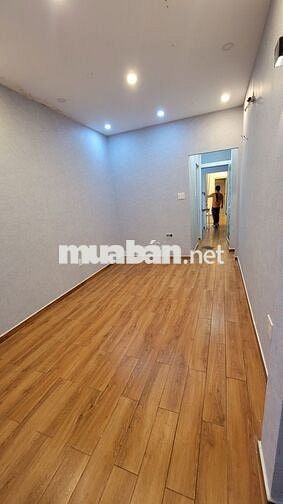 Mặt tiền 209 Tân Phước Q10 3,6x20m 1L 20 triệu kd tự do