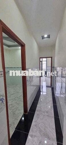 BÁN CĂN NHÀ MẶT TIỀN ĐƯỜNG CHÍNH .ĐT826C .