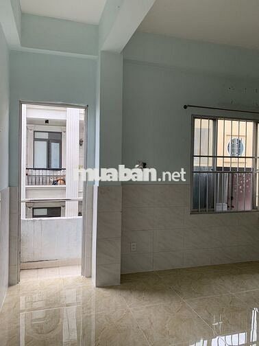 Phòng trọ 20m2 đường Nguyễn Giản Thanh, Q. 10