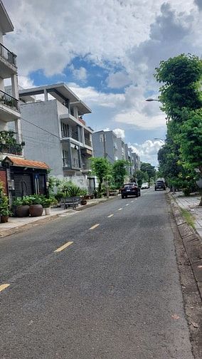 Bán đất  KDC số 1.P Thạnh Mỹ lợi .Quận 2.DT 8x17.5m(140m2)giá120tr/m2.