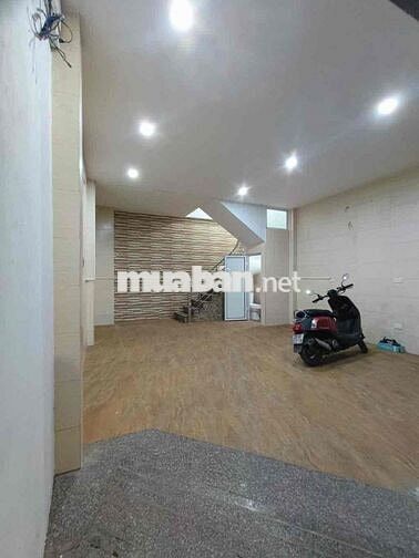 Bán nhà Khâm Thiên - Gần ô tô - 47m2 - 6 tầng dân xây. Giá: 6,6 tỷ