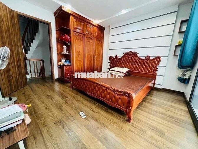 Siêu Hiếm ! Nhà Phố Trần Duy Hưng -Ngõ To- Lô Góc Gần Phố Nội Thất vip