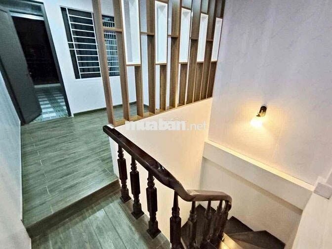 Nhà đẹp Tôn Thất Tùng, 2 thoáng, ngõ ba gác thông. 33mx6T. Chỉ 7,3ty