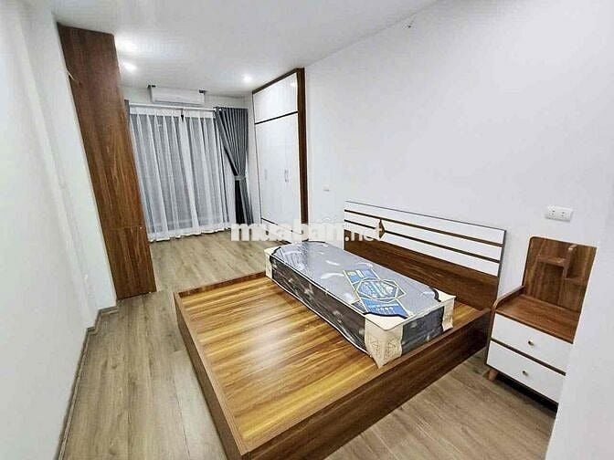 Nhà đẹp Tôn Thất Tùng, 2 thoáng, ngõ ba gác thông. 33mx6T. Chỉ 7,3ty