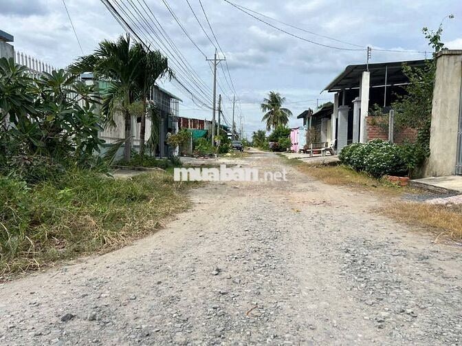 Cần bán gấp căn nhà ở Đ. Trần Thị Bàu , Tân An Hội 144m2 SHR giá 920tr