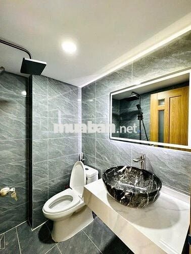 NHÀ ĐẸP 3 TẦNG, DT 27M2, HẺM ĐẸP CHỈ VÀI CĂN RA MẶT TIỀN, 5 TỶ CÒN TL