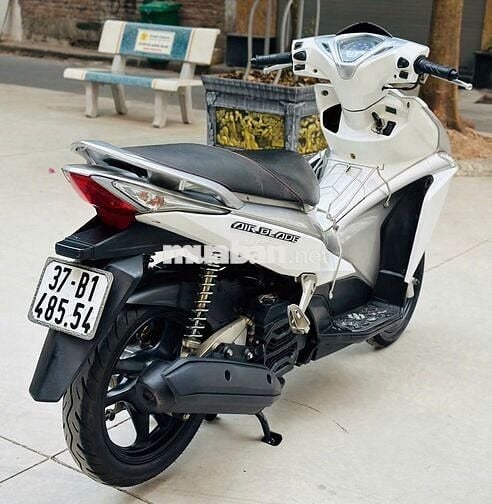 Honda Airblade 2011 màu trắng
