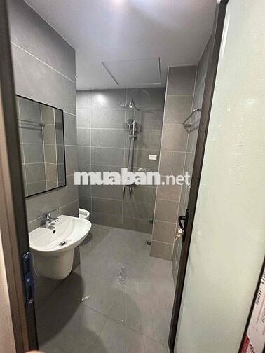 Nhà nguyên căn 42m2, 3pn + 4nvs 358 Bùi xương trạch