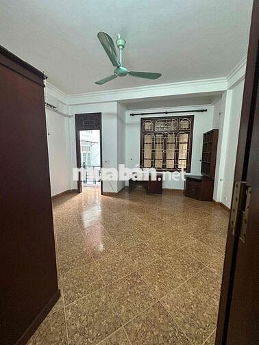 Nhà nguyên căn 42m2, 3pn + 4nvs 358 Bùi xương trạch
