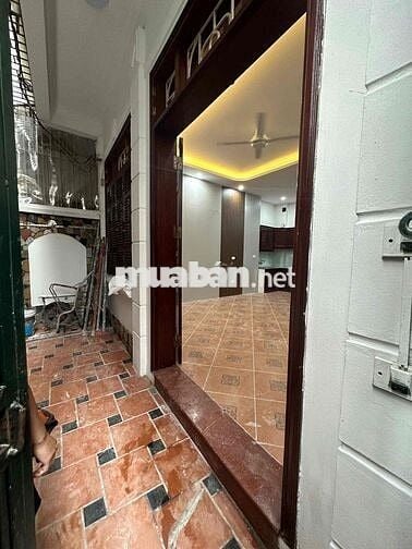 Nhà nguyên căn 42m2, 3pn + 4nvs 358 Bùi xương trạch