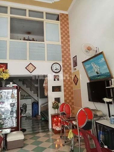 CẦN BÁN GẤP NHÀ HẺM 4M, 1 TRỆT, 1 LỬNG, 2 PN, 1 WC