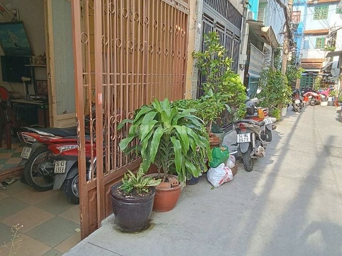 CẦN BÁN GẤP NHÀ HẺM 4M, 1 TRỆT, 1 LỬNG, 2 PN, 1 WC