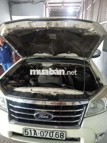 Bán Ford Everest Đời 2011 Máy Dầu 2 cầu Số Sàn MT