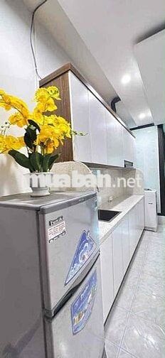 Bán nhà 2.58 tỷ sổ đỏ 20/50m2 nhà đẹp tầng 2 tập thể dệt 8/3 HBT - Vị