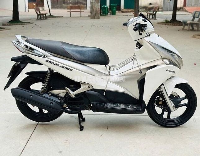 Honda Airblade 2011 màu trắng