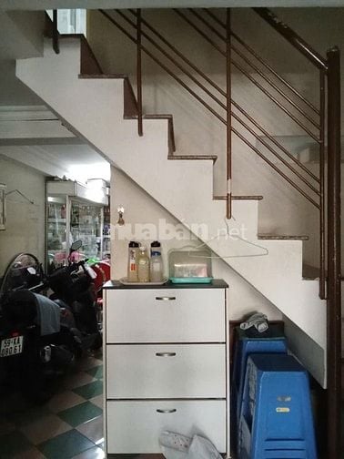 CẦN BÁN GẤP NHÀ HẺM 4M, 1 TRỆT, 1 LỬNG, 2 PN, 1 WC