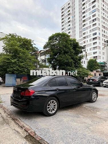 BMW 3 Series 2013 320i