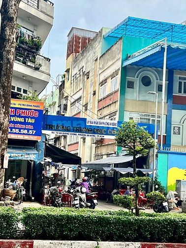 Cho thuê nhà nguyên căn Hẻm 78 An Dương Vương, Quận 5, sát chợ An Đông