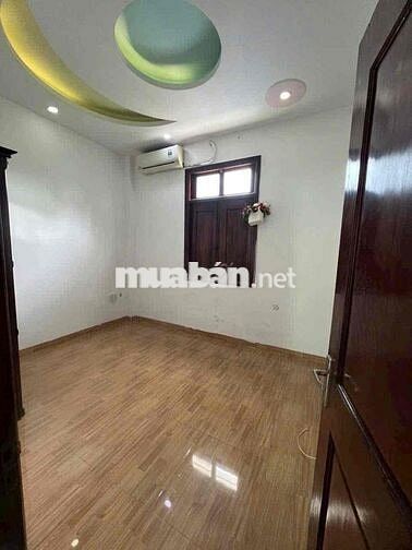 Nhà tx52_ sạch đẹp _2Pn 2Wc _Xe Hơi Đậu Cửa Sẵn 1 Số Nội Thất