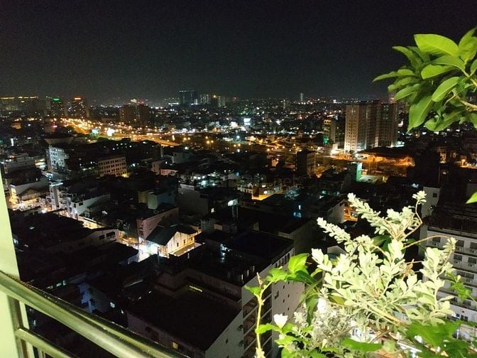 Cần bán căn chung cư Đặng Văn Ngữ dt: 80m2, 2PN, giá: 4,2 tyrm sh