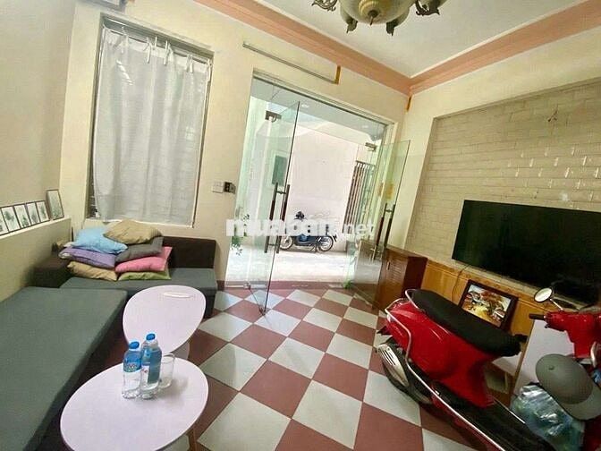Phố Tân Mai Nguyễn Chính 35m² 5 Tầng 3 ngủ Ô tô đỗ cửa