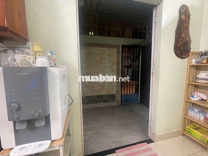 Cho thuê nhà 2Tầng MỚI ĐẸP HXH gần sân bóng Cá Sấu Hoa Cà HBC, Thủ Đức