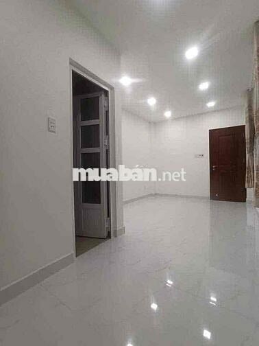 phòng trọ Âu Cơ, 25m2 đủ nội thất, nhà mới đẹp, giờ tự do