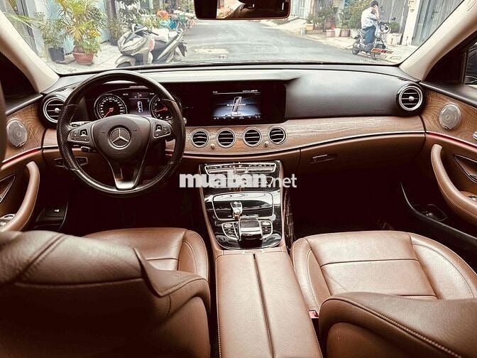 Mercedes  E200 - 106000 km Sx cuối 2017