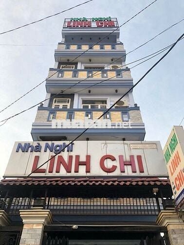 🏨 CHÍNH CHỦ BÁN KHÁCH SẠN 5 TẦNG – TRUNG TÂM HÀNH CHÍNH DĨ AN