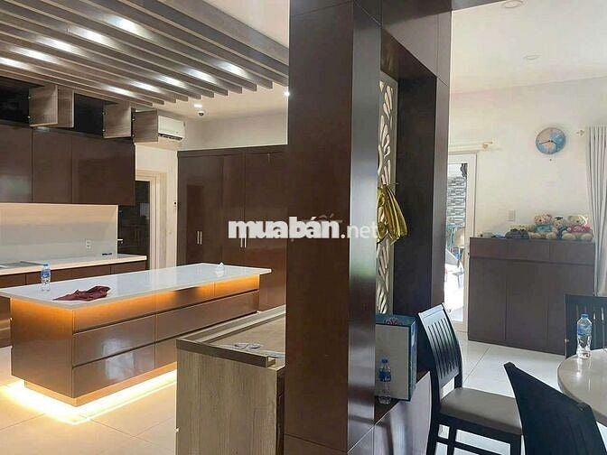 Cho Thuê Biệt thự sân vườn 12x20. 3,5 Tấm 5 Phòng full nội thất 45 Tr