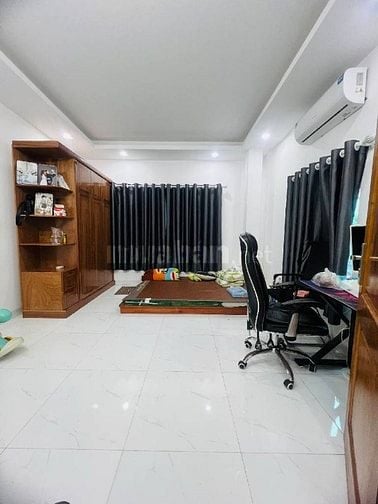 BÁN NHÀ HOÀI ĐỨC: LAI XÁ - LÔ GÓC 5 TẦNG - 38,1M2 - NHÀ ĐẸP Ở LUÔN